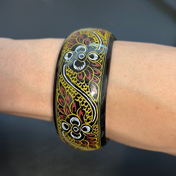 Vintage Plastic Bangle Bracelet, Black, Floral, Painted, Boho, Retro - Picture 1 of 6